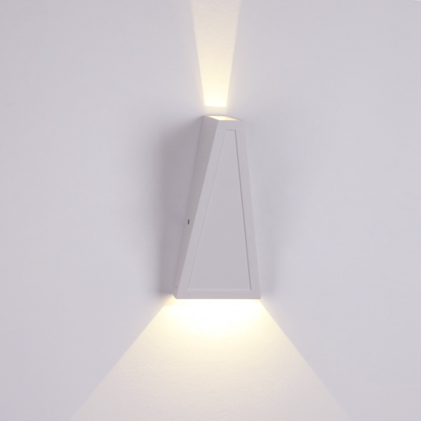 Светодиодные светильники для потолков и стен Бра Crystal Lux CLT 225W WH
