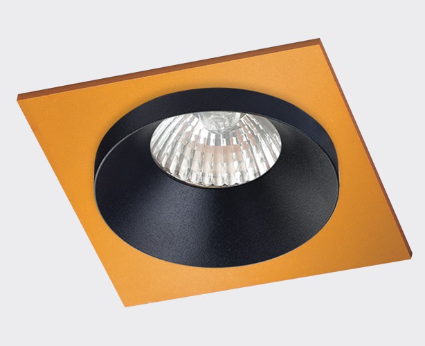 Встраиваемые потолочные светильники из металла Встраиваемый светильник Italline SOLO-SP01-Gold-black